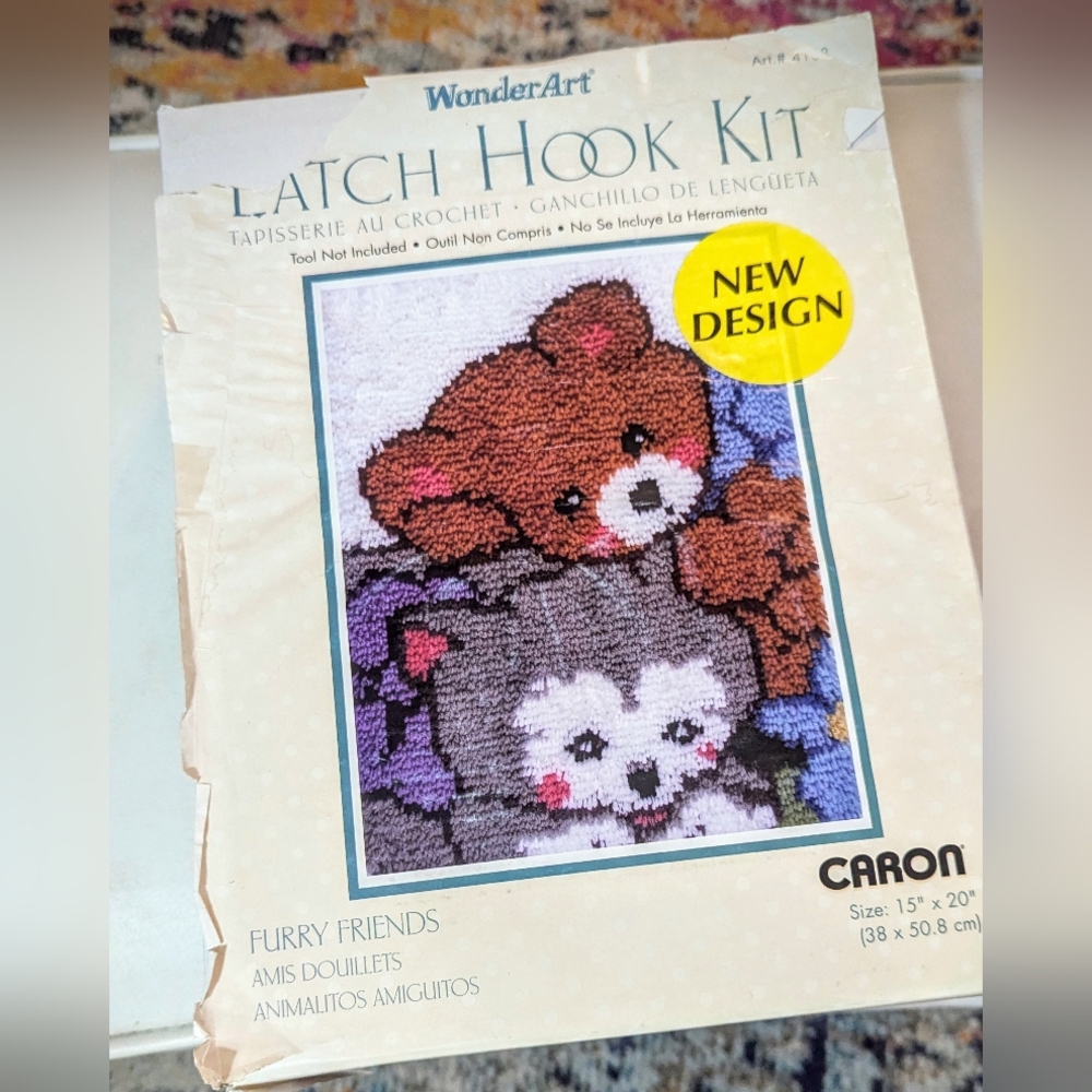 Vintage WonderArt Caron Latch Hook Kit "Furry Friends" Bears 15"x20"